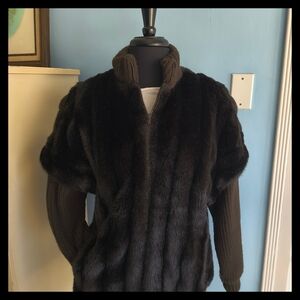 🌳Vtg. Jordache Faux Fur Deep Forrest Green Sweater Jacket with Knit Sleeves